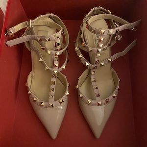 Valentino Rockstud Caged Pump 65MM
